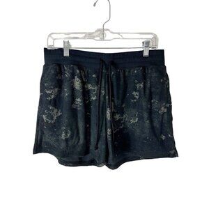 Under Armour NWT Loose Journey Terry Short Women's M Gray Khaki Camo